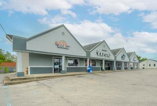1828 Main Street, Paris, KY 40361