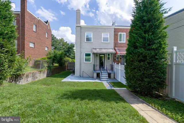 3922 EAST CAPITOL ST NE, Washington, DC 20019