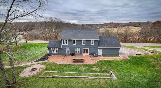 1310 Oxbow Road, Belpre, OH 45714