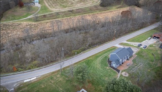 1310 Oxbow Road, Belpre, OH 45714