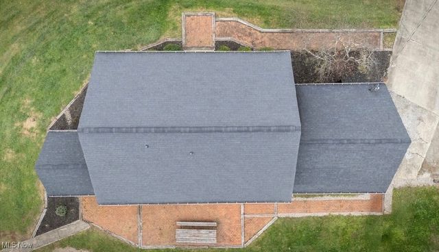 1310 Oxbow Road, Belpre, OH 45714