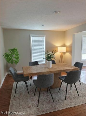 1310 Oxbow Road, Belpre, OH 45714