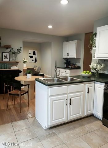 1310 Oxbow Road, Belpre, OH 45714