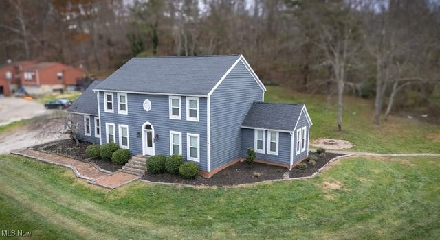 1310 Oxbow Road, Belpre, OH 45714