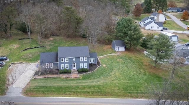 1310 Oxbow Road, Belpre, OH 45714