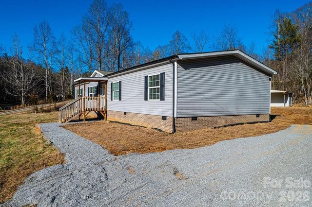 1070 Cottrell Hill Road, Lenoir, NC 28645