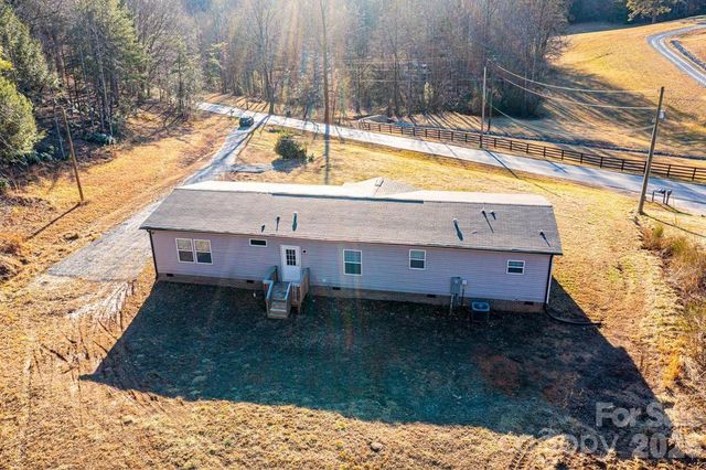 1070 Cottrell Hill Road, Lenoir, NC 28645