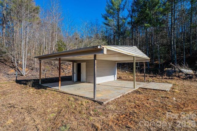 1070 Cottrell Hill Road, Lenoir, NC 28645