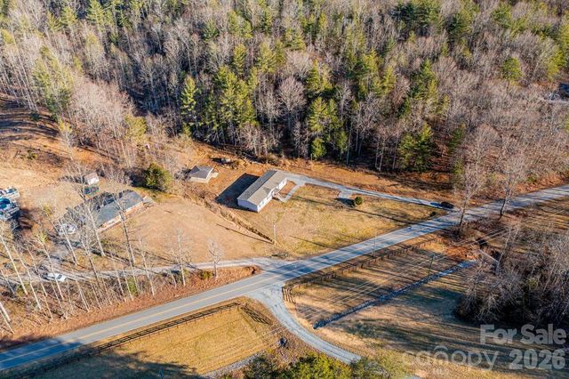 1070 Cottrell Hill Road, Lenoir, NC 28645