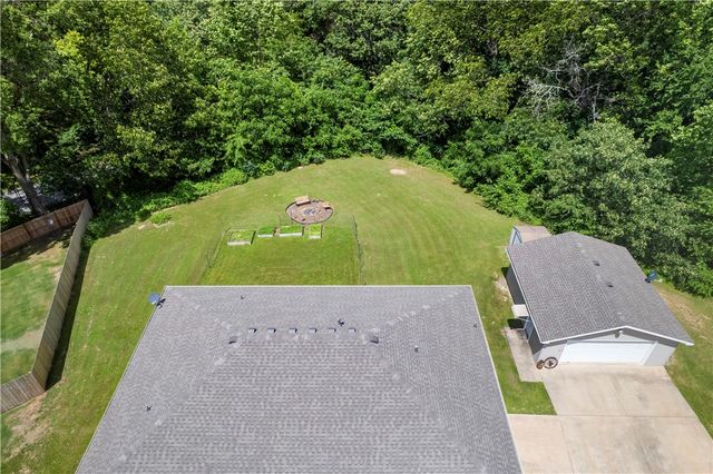 950 Nemett Circle, Pea Ridge, AR 72751