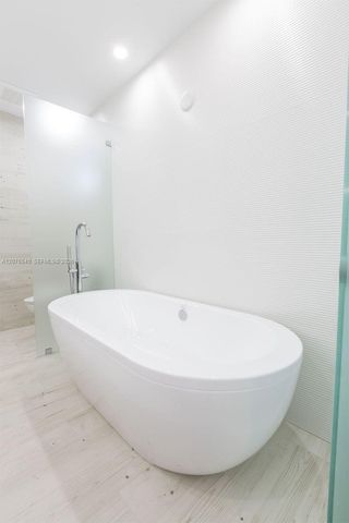 619 NE 14th Avenue, Fort Lauderdale, FL 33304