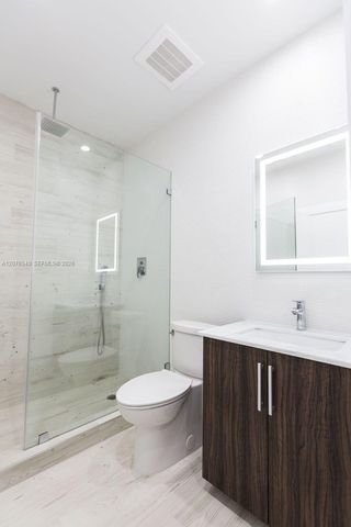 619 NE 14th Avenue, Fort Lauderdale, FL 33304