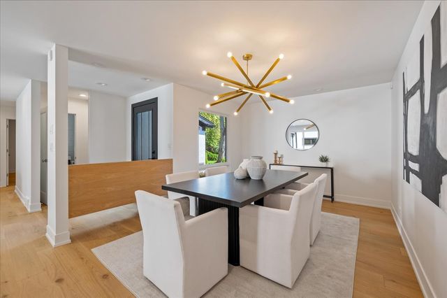 1666 Cloverdale Avenue, Highland Park, IL 60035