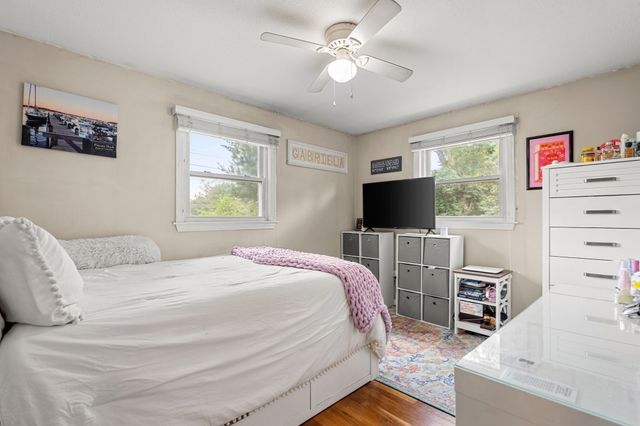 20 Robinhood Lane, Billerica, MA 01821