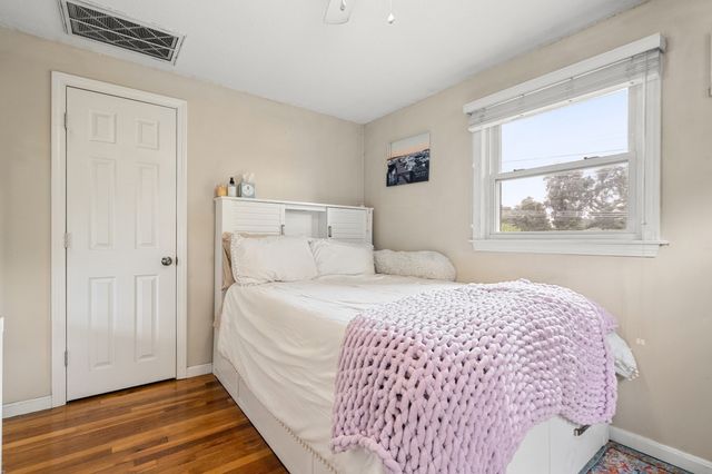 20 Robinhood Lane, Billerica, MA 01821