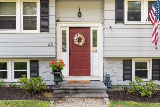 20 Robinhood Lane, Billerica, MA 01821