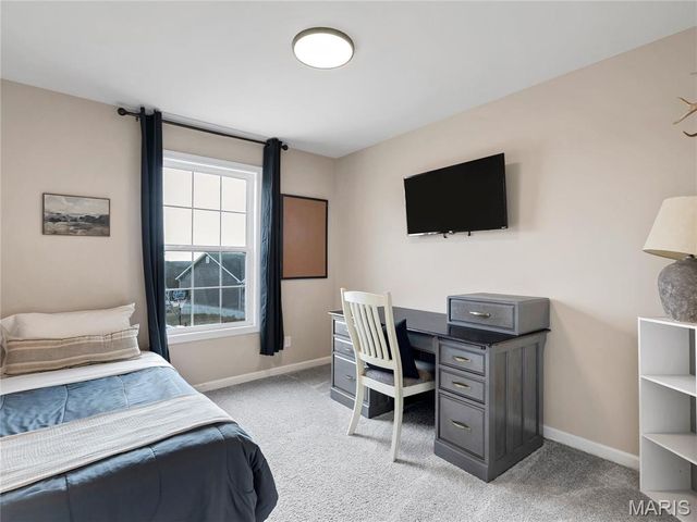 555 Mulligan Court, St Clair, MO 63077