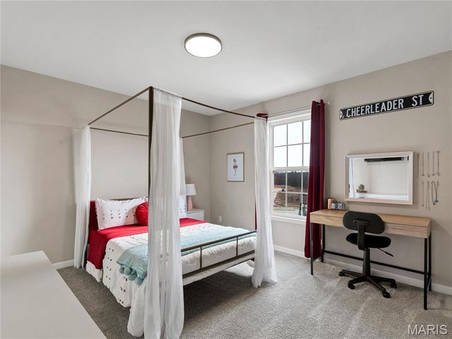 555 Mulligan Court, St Clair, MO 63077