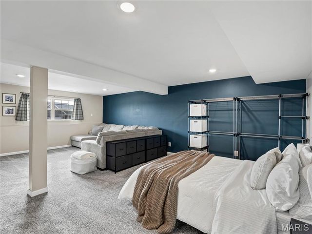 555 Mulligan Court, St Clair, MO 63077