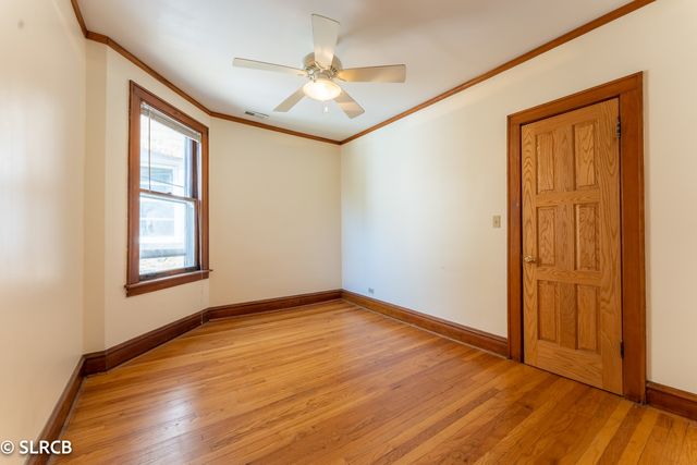 5325 W MONTROSE Avenue 2, Chicago, IL 60641