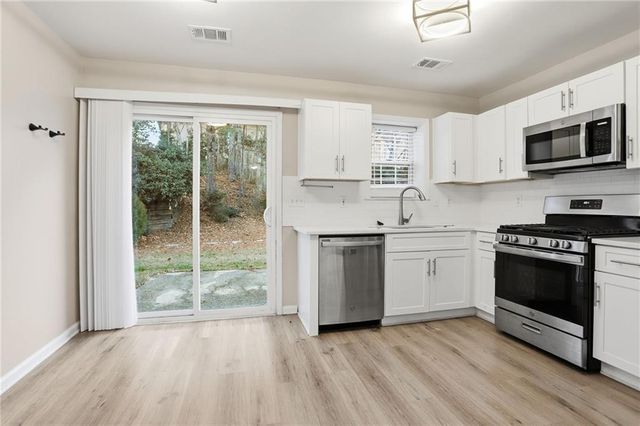 2250 Winthrope Way Drive, Alpharetta, GA 30009