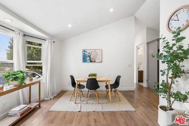 408 N La Fayette Park Place, Los Angeles, CA 90026