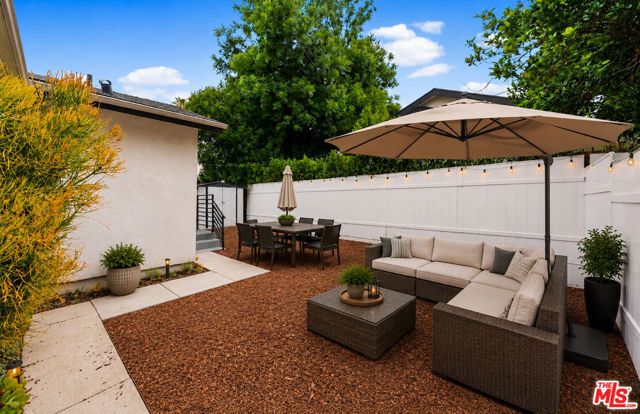 408 N La Fayette Park Place, Los Angeles, CA 90026