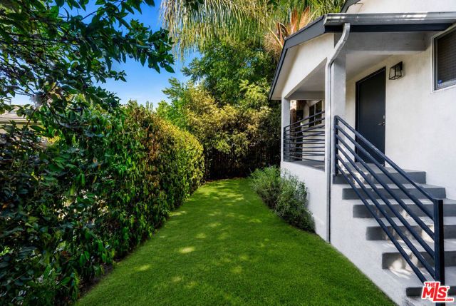 408 N La Fayette Park Place, Los Angeles, CA 90026