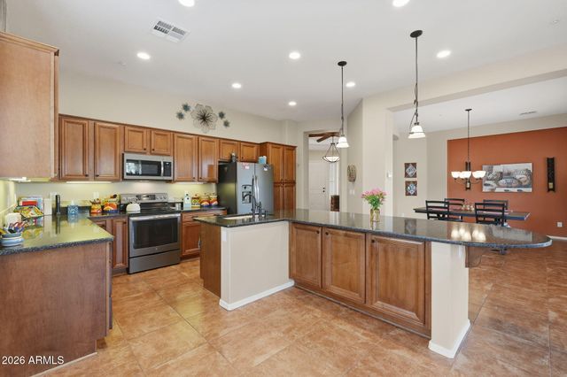 13050 W Pinnacle Vista Drive W, Peoria, AZ 85383