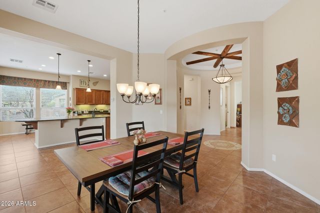 13050 W Pinnacle Vista Drive W, Peoria, AZ 85383