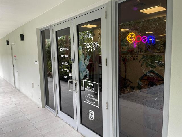 1500 Bay Road 364, Miami Beach, FL 33139