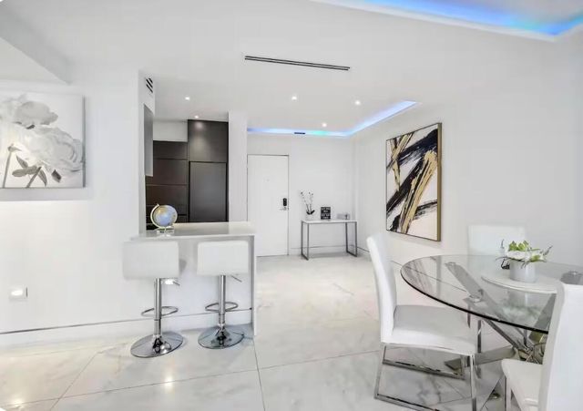 1500 Bay Road 364, Miami Beach, FL 33139