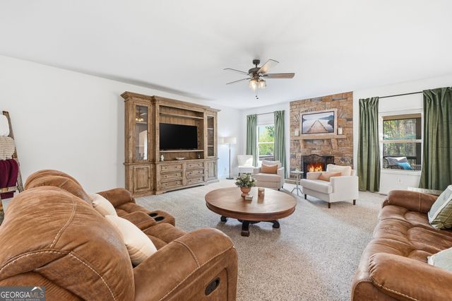 11 Rock Ridge Court SE, Cartersville, GA 30120