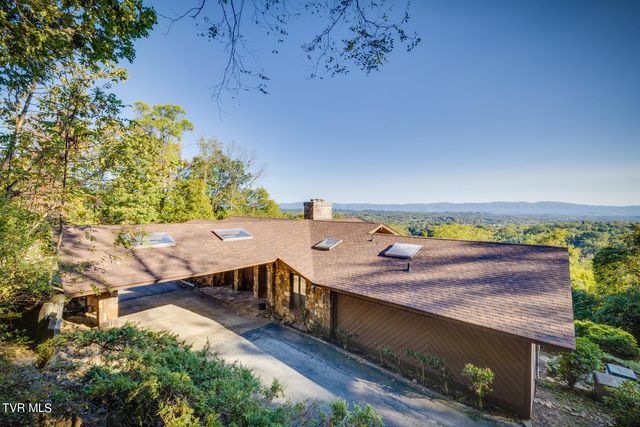 1734 Crockett Ridge, Bristol, VA 24201