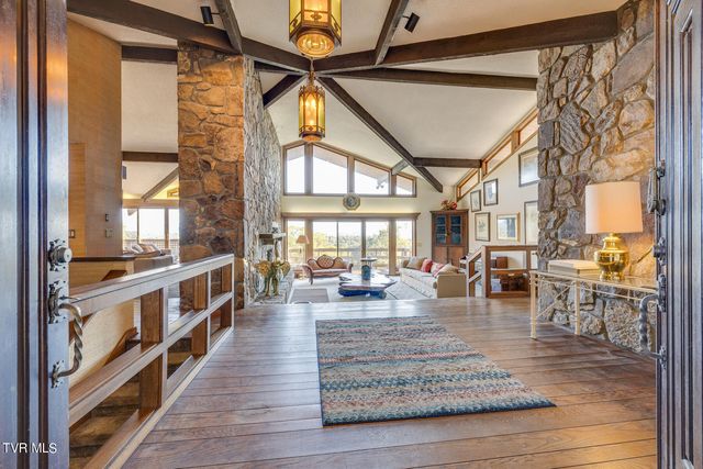 1734 Crockett Ridge, Bristol, VA 24201