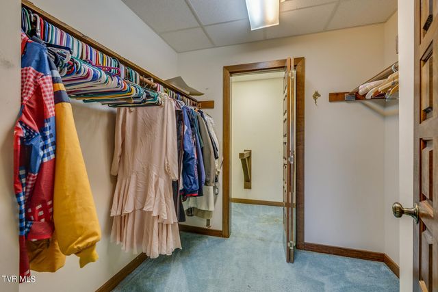 1734 Crockett Ridge, Bristol, VA 24201