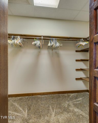 1734 Crockett Ridge, Bristol, VA 24201