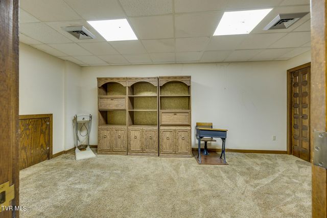 1734 Crockett Ridge, Bristol, VA 24201