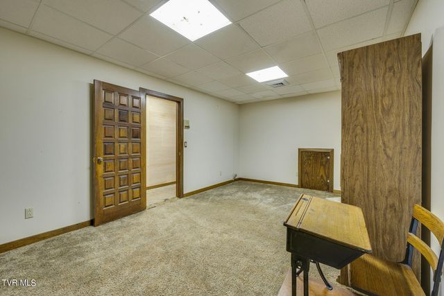 1734 Crockett Ridge, Bristol, VA 24201