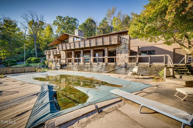 1734 Crockett Ridge, Bristol, VA 24201