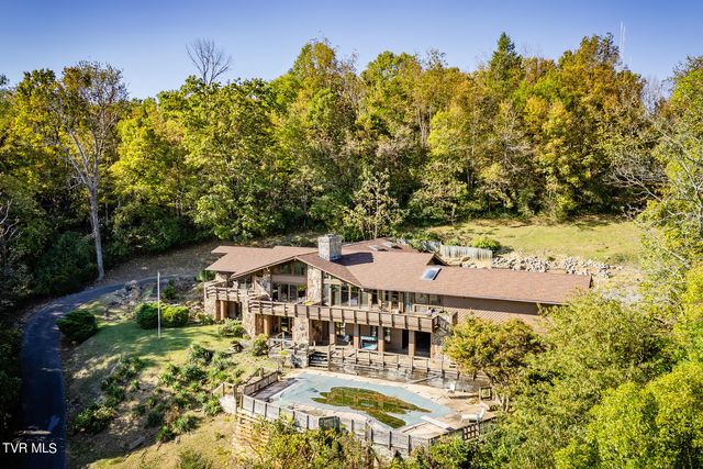 1734 Crockett Ridge, Bristol, VA 24201