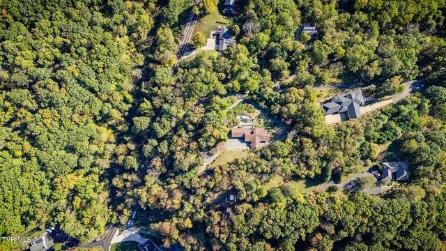 1734 Crockett Ridge, Bristol, VA 24201