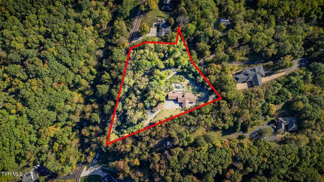 1734 Crockett Ridge, Bristol, VA 24201