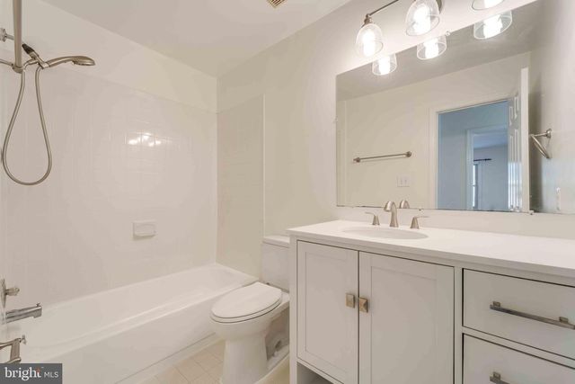 7713 BRISTOL SQUARE CT, Springfield, VA 22153