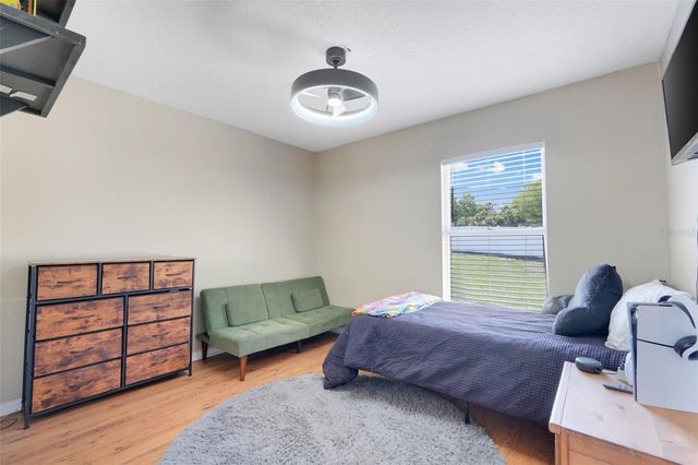 925 ROANOKE DRIVE, Minneola, FL 34715