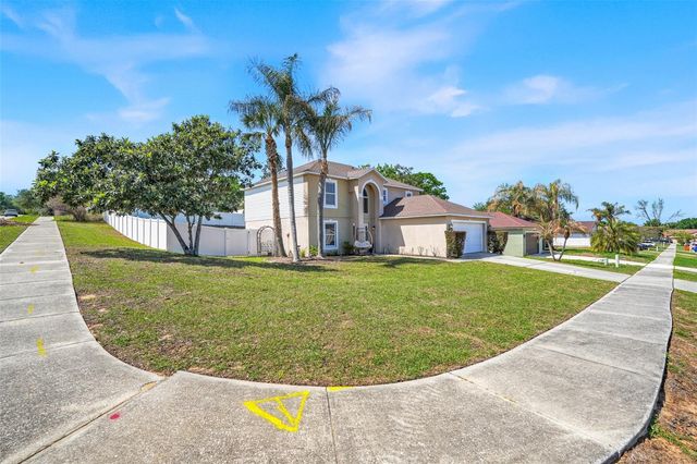 925 ROANOKE DRIVE, Minneola, FL 34715