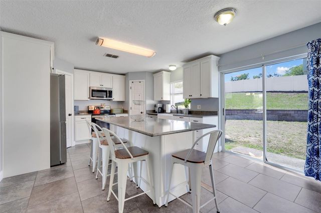 925 ROANOKE DRIVE, Minneola, FL 34715