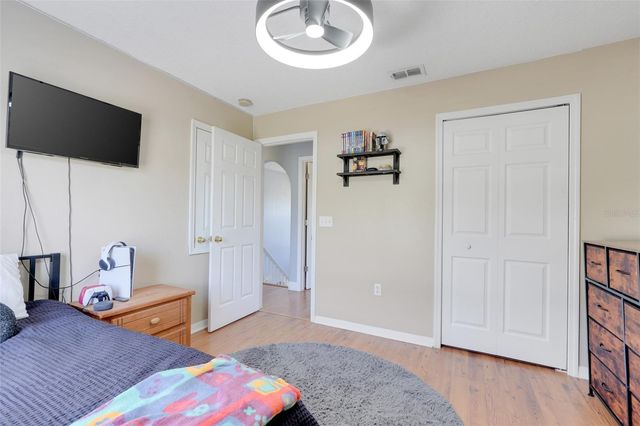 925 ROANOKE DRIVE, Minneola, FL 34715