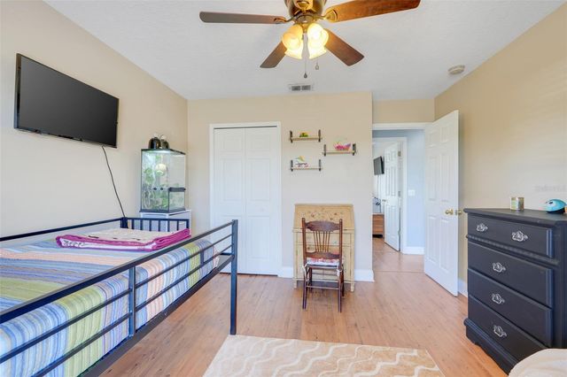 925 ROANOKE DRIVE, Minneola, FL 34715