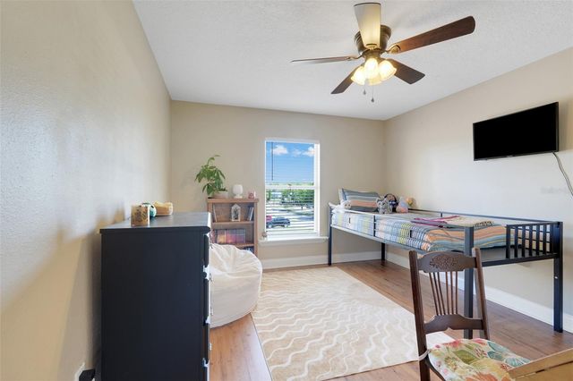 925 ROANOKE DRIVE, Minneola, FL 34715